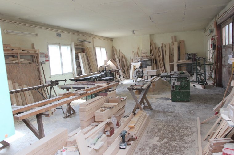 Építőipar: nyersanyagdrágulás, munkaerőhiány és bedőlt szakmunkásképzés