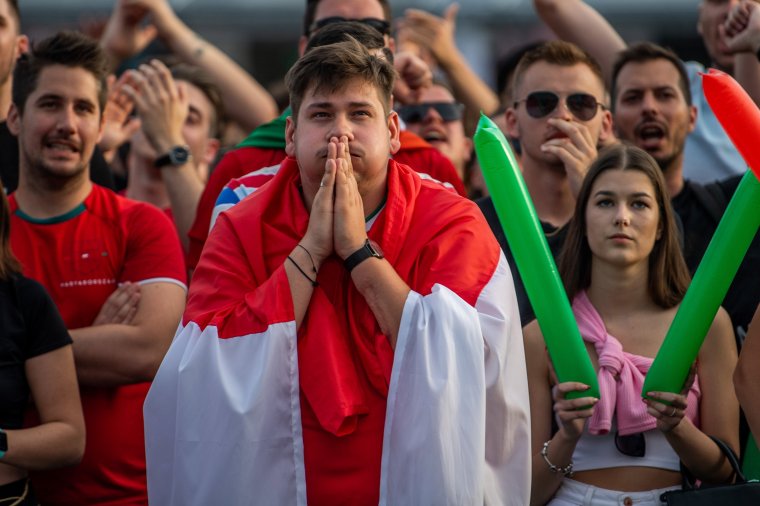 „Lesznek még szép pillanatok” – Erdélyi fociszurkolók szerint felemelő érzés volt élőben drukkolni a magyar válogatottnak