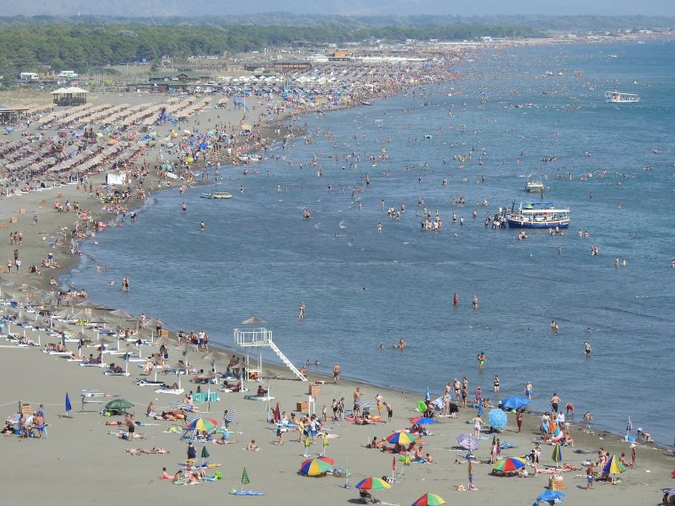 Montenegróban is bojkott kezdődött a magas árakat alkalmazó boltok ellen