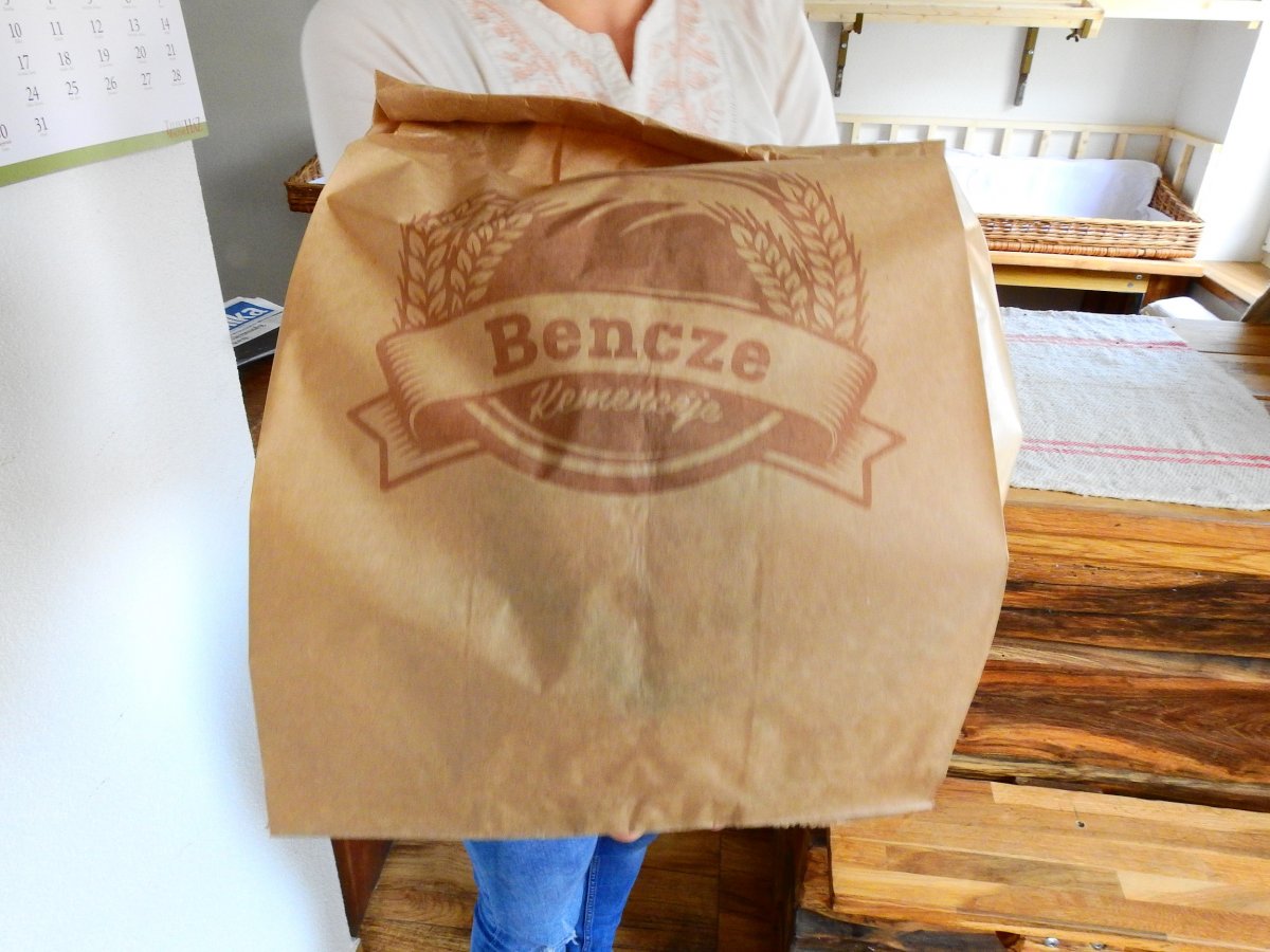 A kétkilós krumplis házikenyeret egyre többen keresik •  Fotó: Makkay József