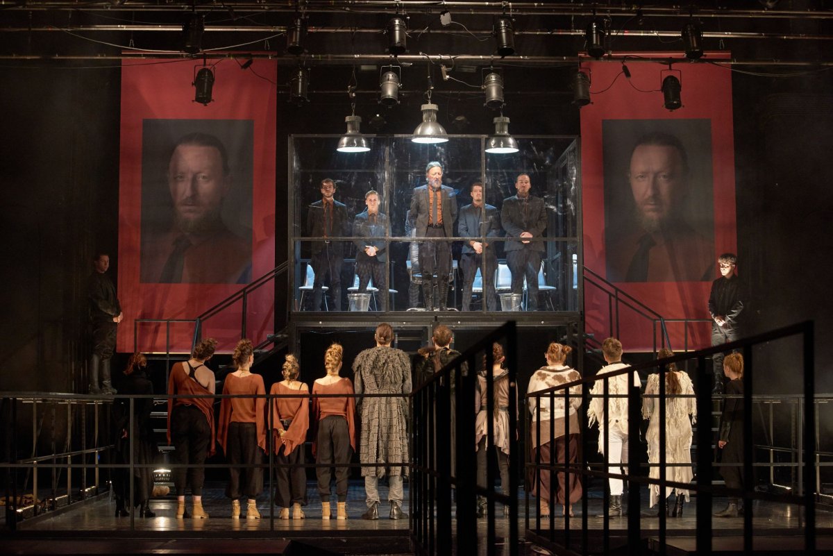 Az Állatfarm bemutatásával a kolozsvári társulat fergeteges előadást nyújtott a színházra kiéhezett közönségnek • Fotó: Biró István