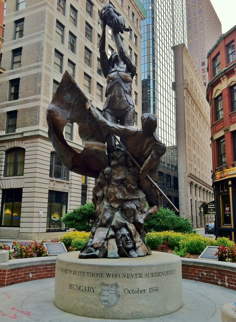 Bostonban emlékművet állítottak az 56-os szabadságharcosoknak •  Fotó: Bostonhungarians.org