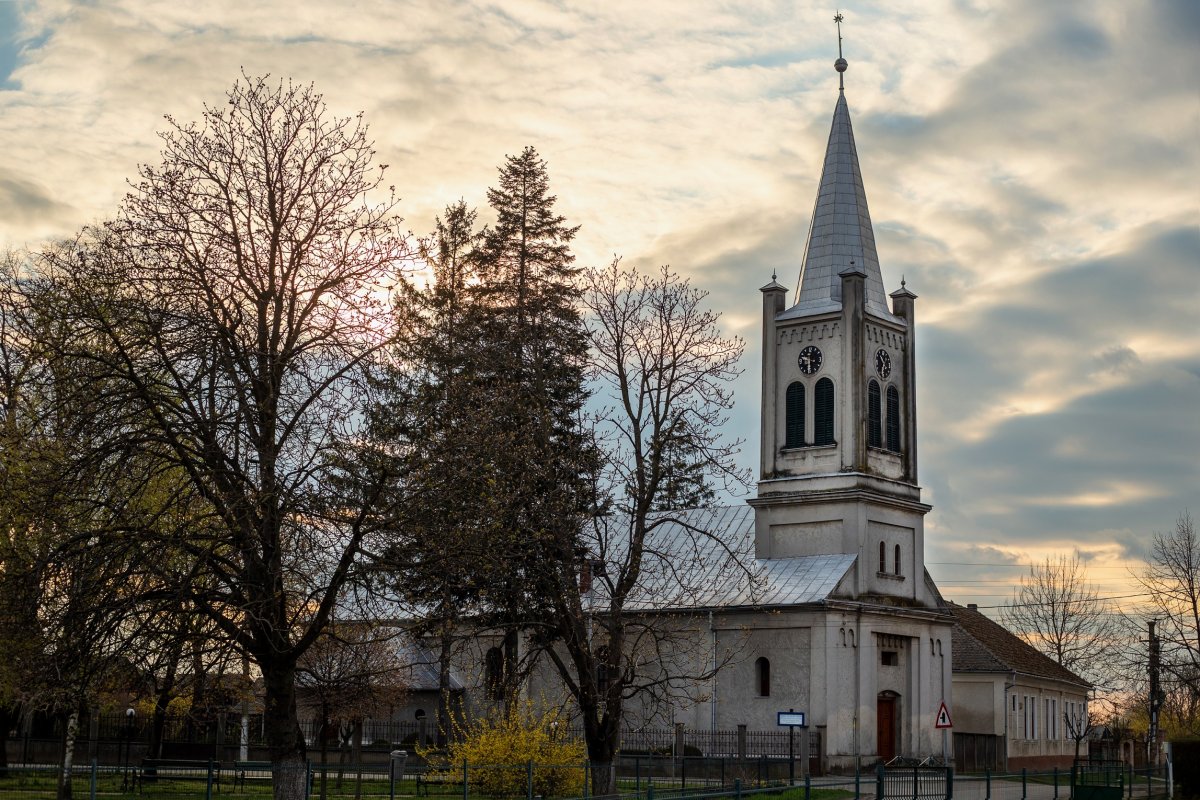 Érsemjéni református templom. Itt keresztelték Kazinczy Ferenc magyar nyelvújítót, költőt •  Fotó: Sütő Éva