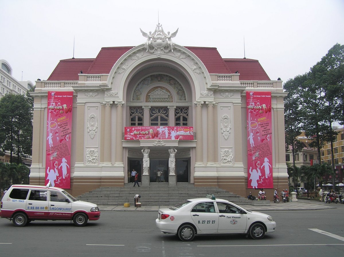 Ho Si Minh operaháza •  Fotó: Csermák Zoltán