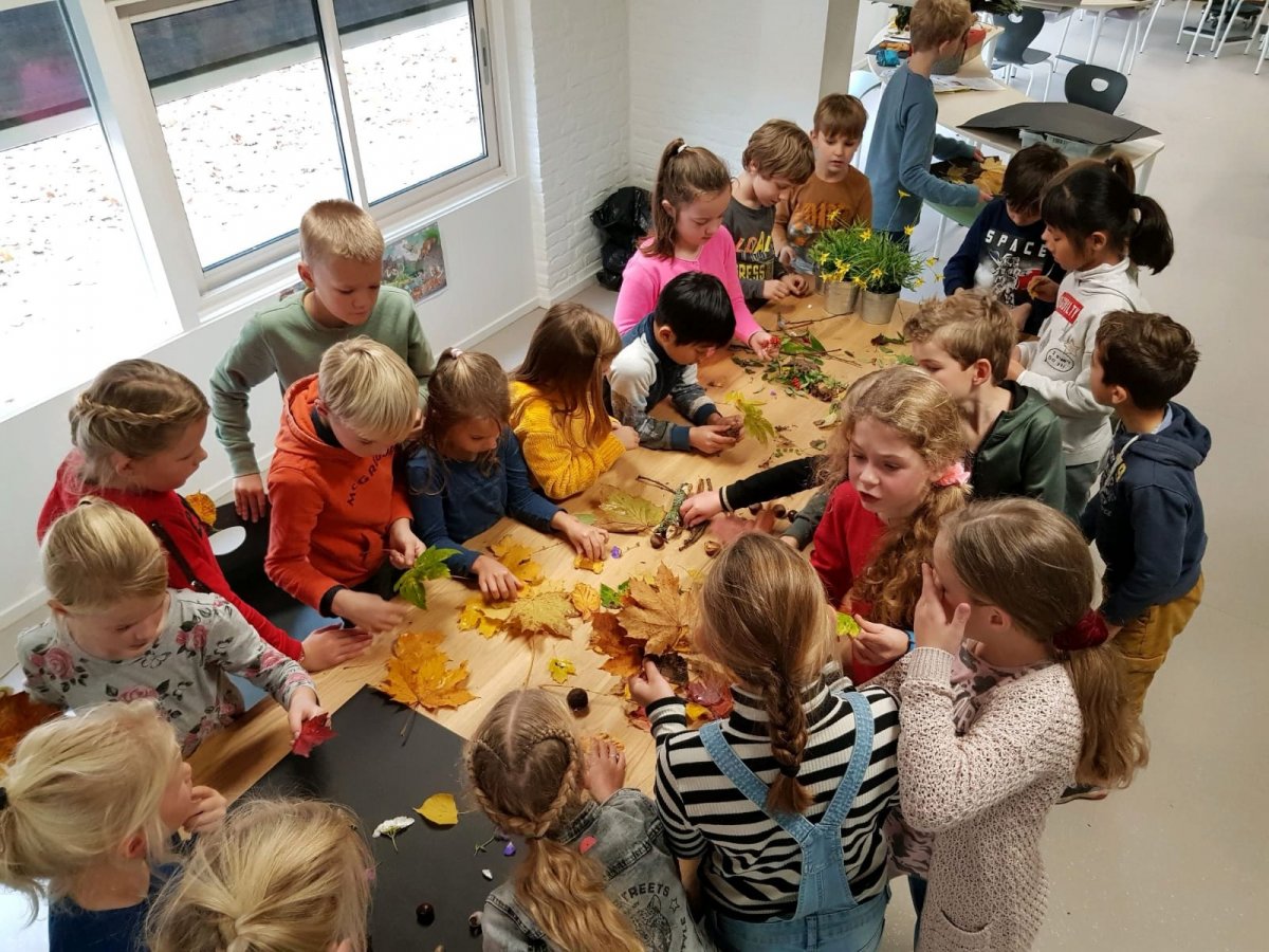 Holland iskola.  Élmény- és gyermekközpontú oktatásra törekednek, ahol a hangsúly nem a betanult adatmennyiségen van •  Fotó: Nagy Tibor Sándor