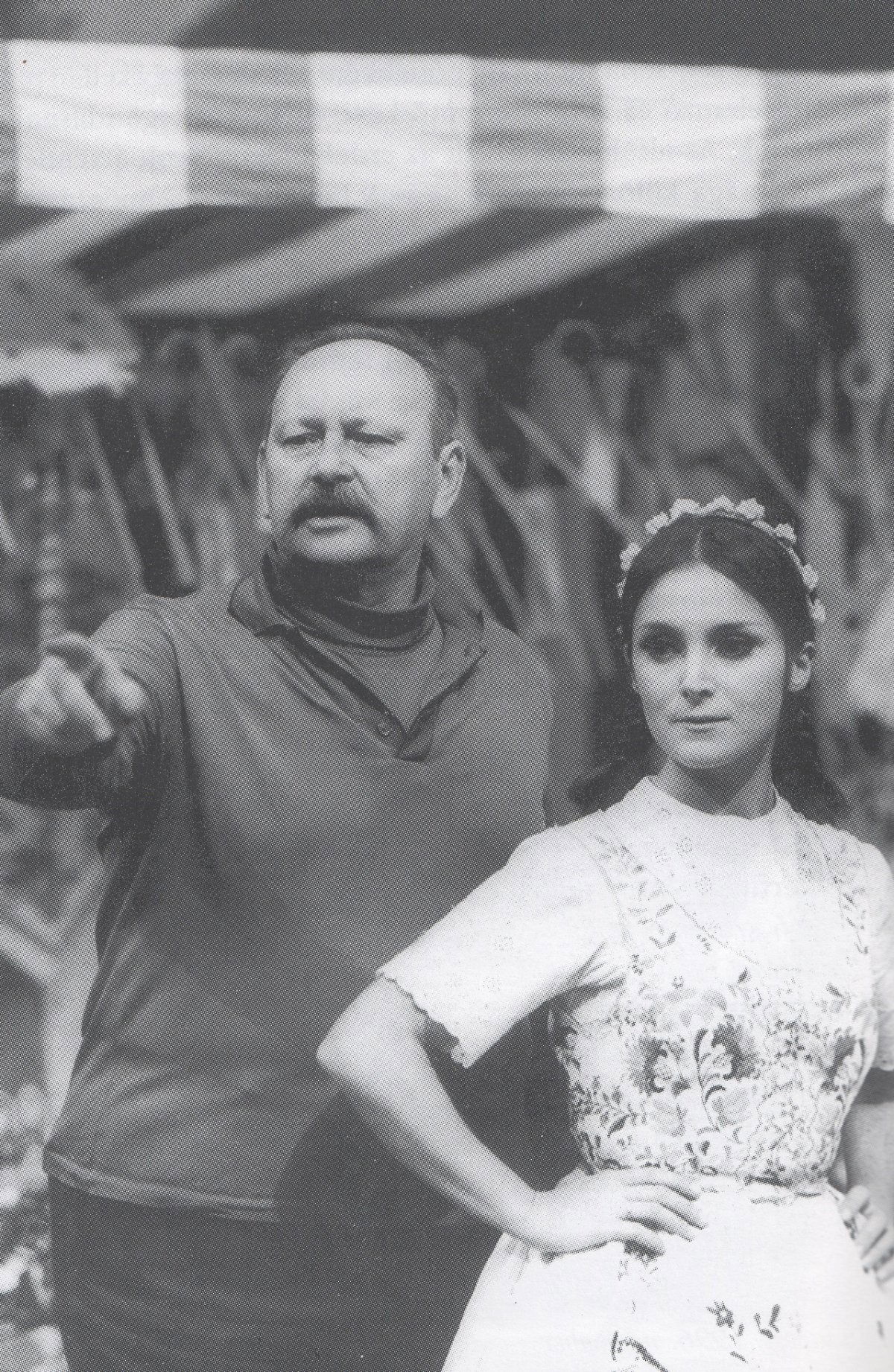 Rábai Miklós alapította meg  1950-ben az Állami Népi Együttes tánckarát &bullet;  Fotó: Hagyományok Háza/Archív