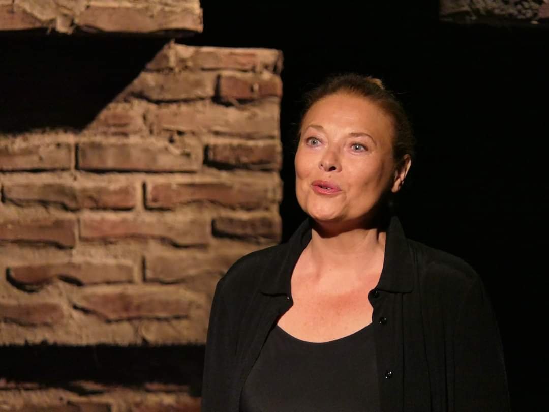 Szilágyi Enikő Ez már a feltámadás című, Trianont megidéző műsorában • Fotó: Kocsis Tamás