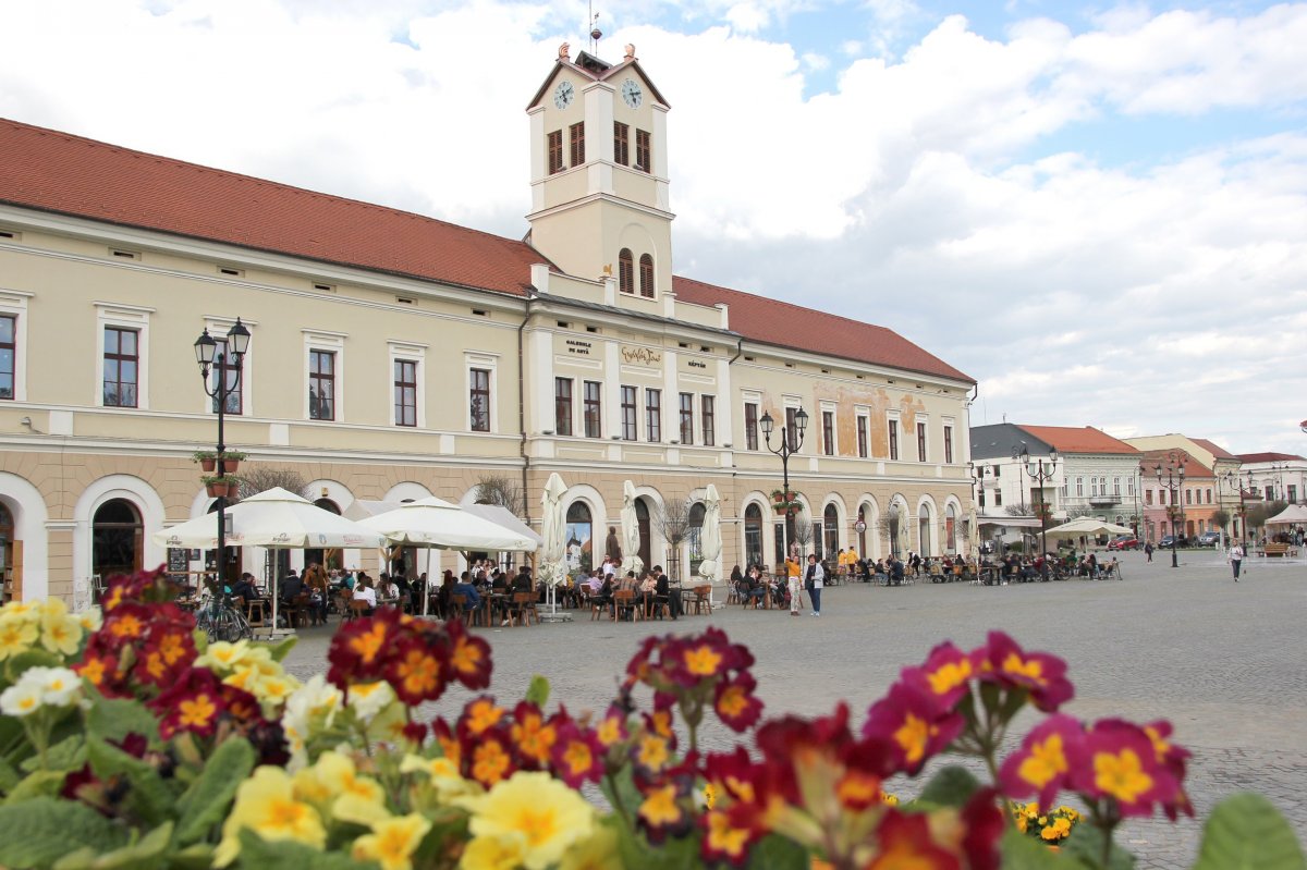 Sepsiszentgyörgy új főtere, amit mára a terv ellenzői is megszerettek •  Fotó: Jakab Mónika