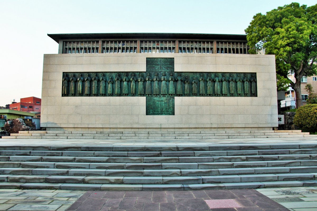 Huszonhat keresztény mártír emlékműve Nagaszakiban •  Fotó: Kováts Antal