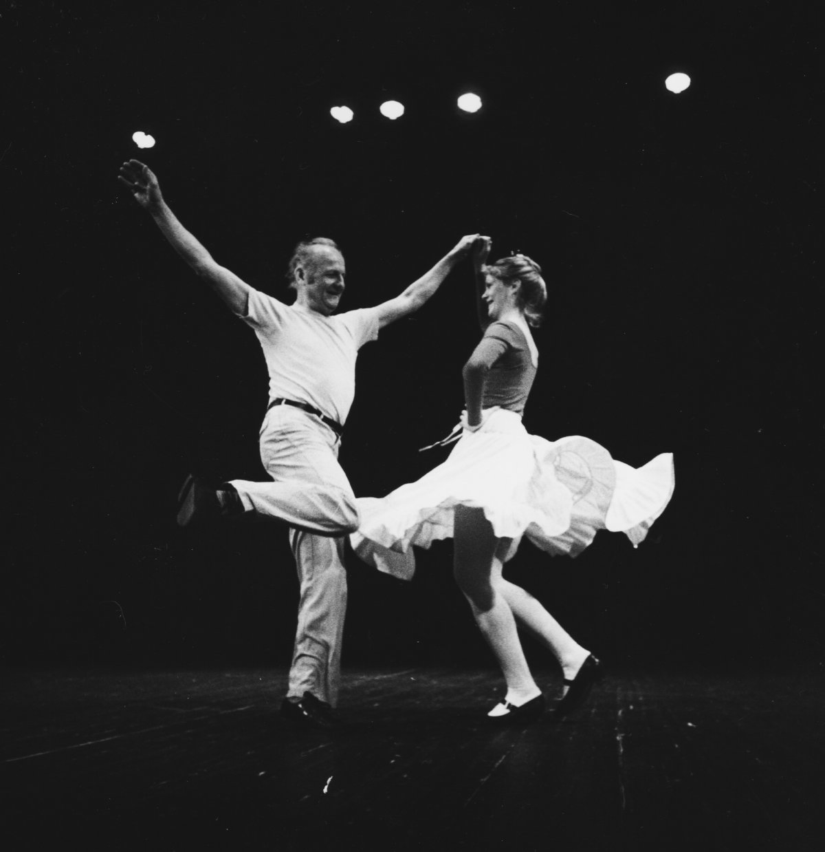 Forgatós: Timár Sándor és Böske •  Fotó: Eifert János