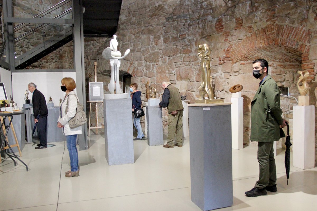 A kiállítás témája a fejlődés, a pozitív átalakulás, amikor az ember a spirituális beteljesedésre törekszik. •  Fotó: Jakab Mónika