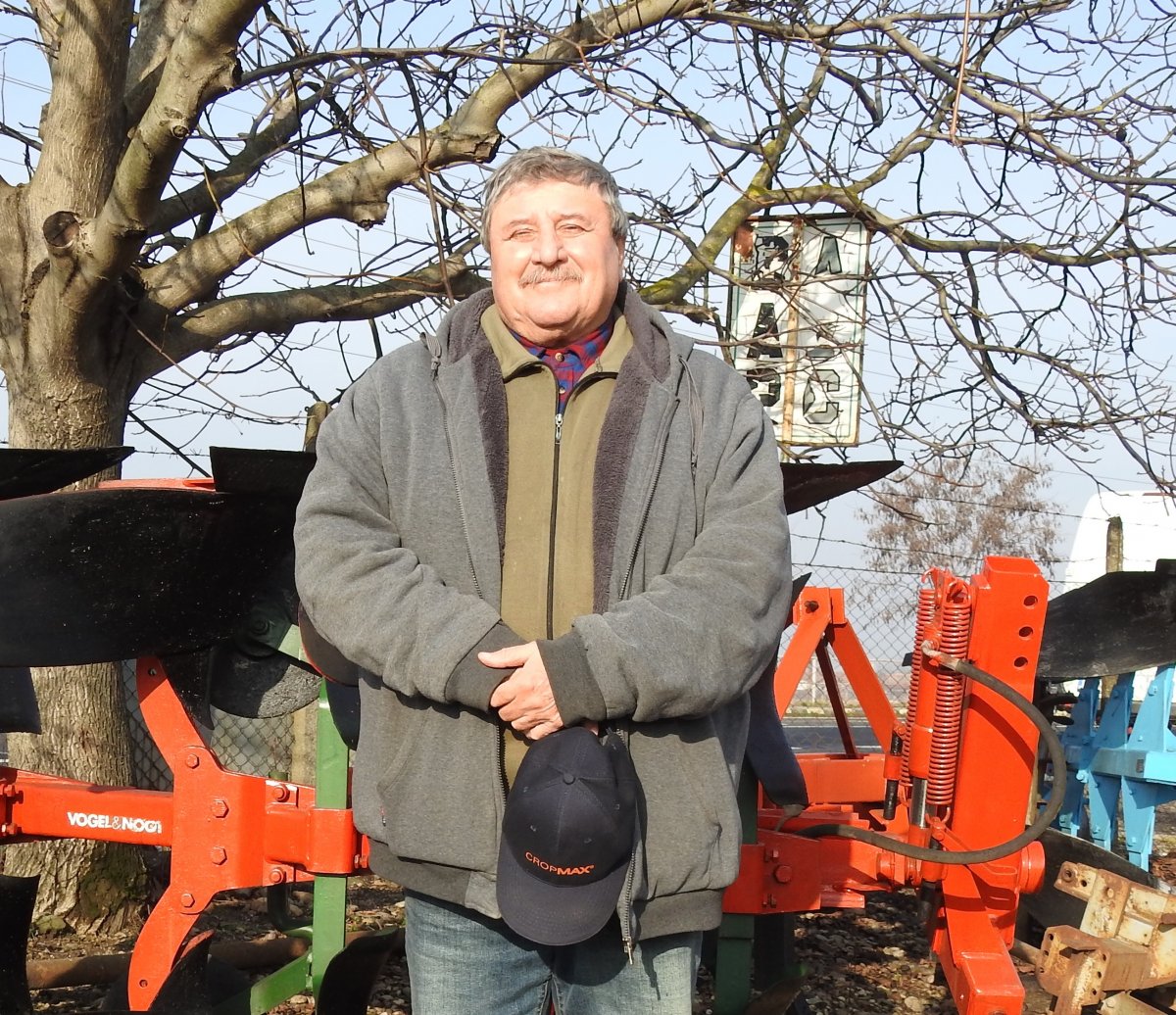 Oláh József szerint a bérmunka ma már kényszerhelyzetbe hozza a kisgazdákat •  Fotó: Makkay József