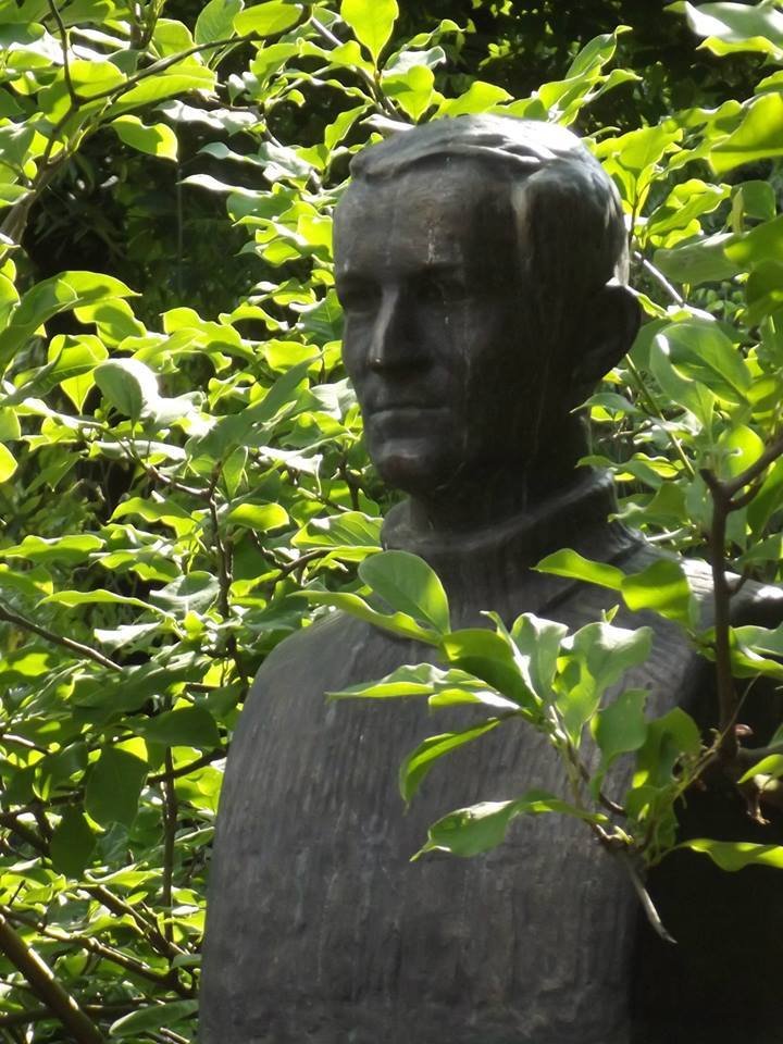 Szilágyi Domokos mellszobra Szatmárnémetiben 