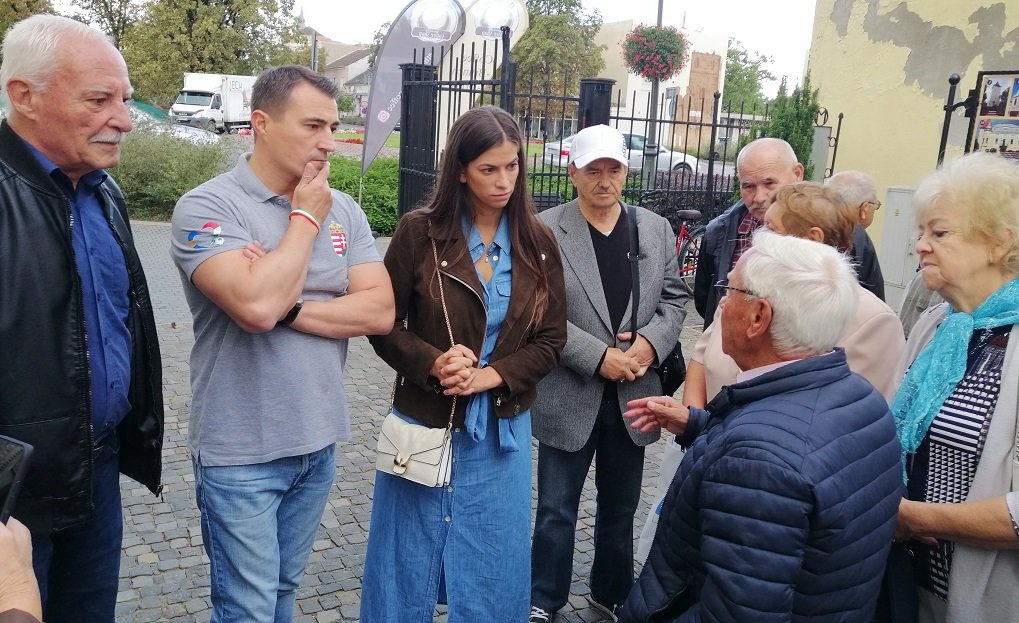 Találkozás Szentkirályi Alexandra magyar kormányszóvivővel •  Fotó: Tőkés László sajtóirodája