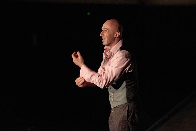 Váta Loránd Lopahin szerepében •  Fotó: Biró István