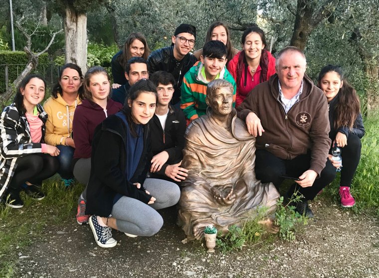 „A szentatya a szeretet nevében jön” – Böjte Csaba ferences szerzetes szerint a pápalátogatás után gazdagabb lesz Erdély