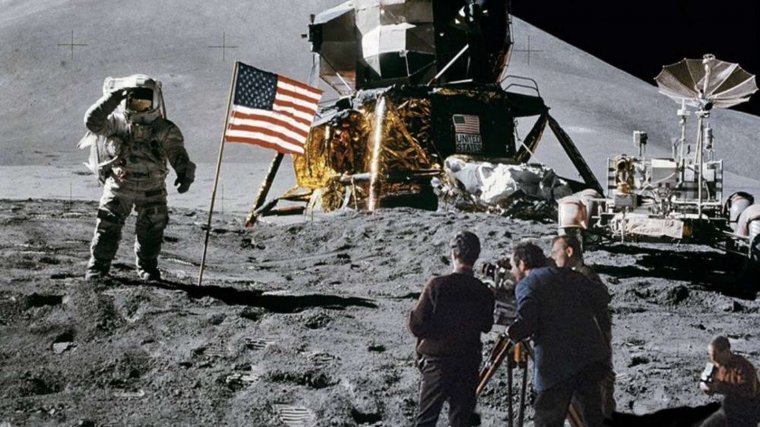 Összeesküvés-elméletek: mi igaz és mi nem?