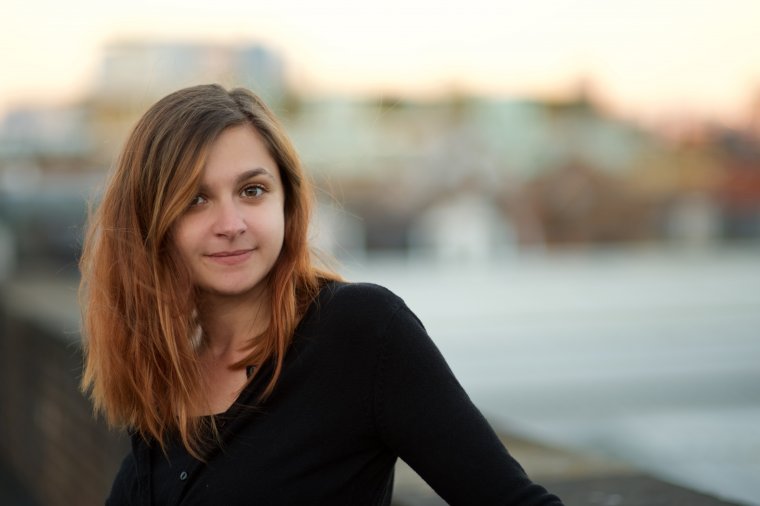 Egyedül szerencsét próbálni a nagyvilágban – Beszélgetés a nagyváradi Derzsi Pálma Londonban élő gyártásvezetővel