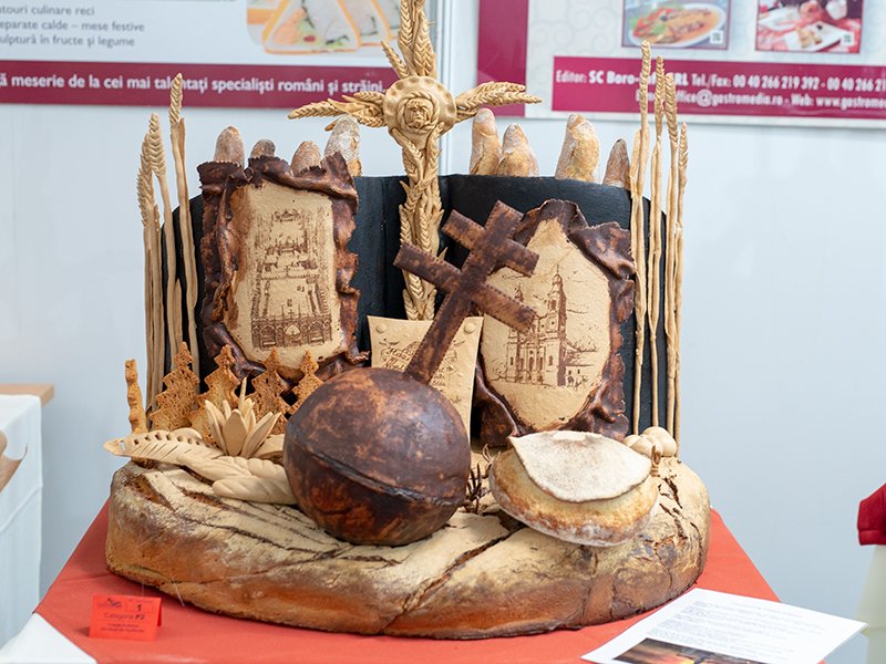 Magyar művészi alkotások péksüteményből a GastroPan Nemzetközi Vásáron &bullet;  Fotó: GastroPan