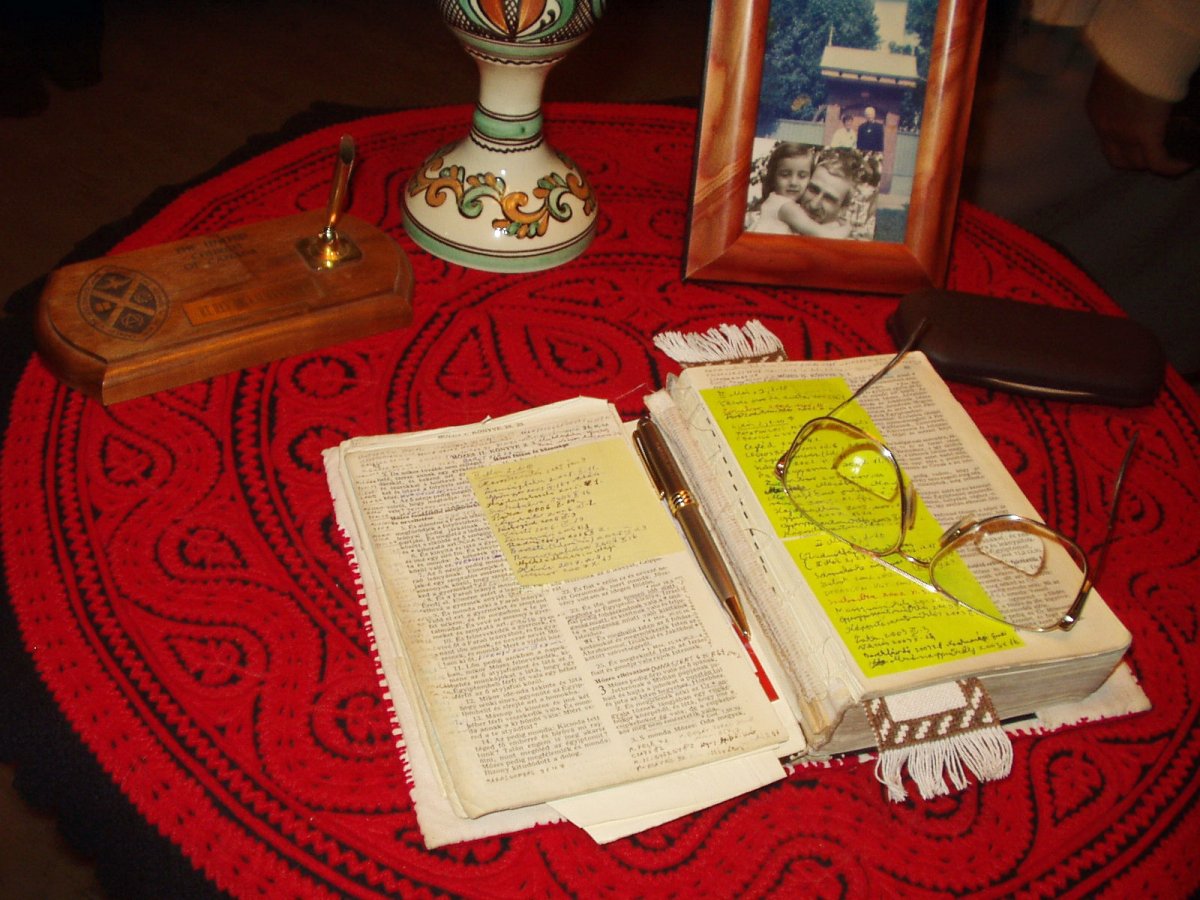 A Biblia, amelyet a püspök igehirdetései során használt • Fotó: Sütő Éva
