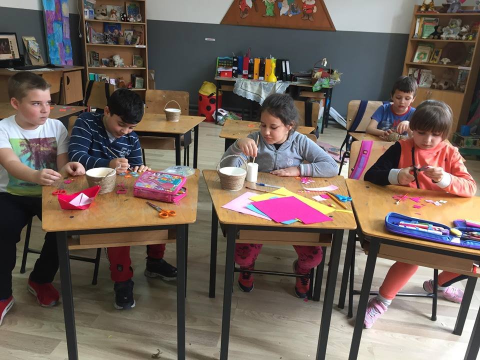 Egyes pedagógusok szerint a rendszer bevezetése sokkal inkább szolgálja a szülők igényeit, mint a gyermekek érdekeit &bullet;  Fotó: Medgyesi MADISZ