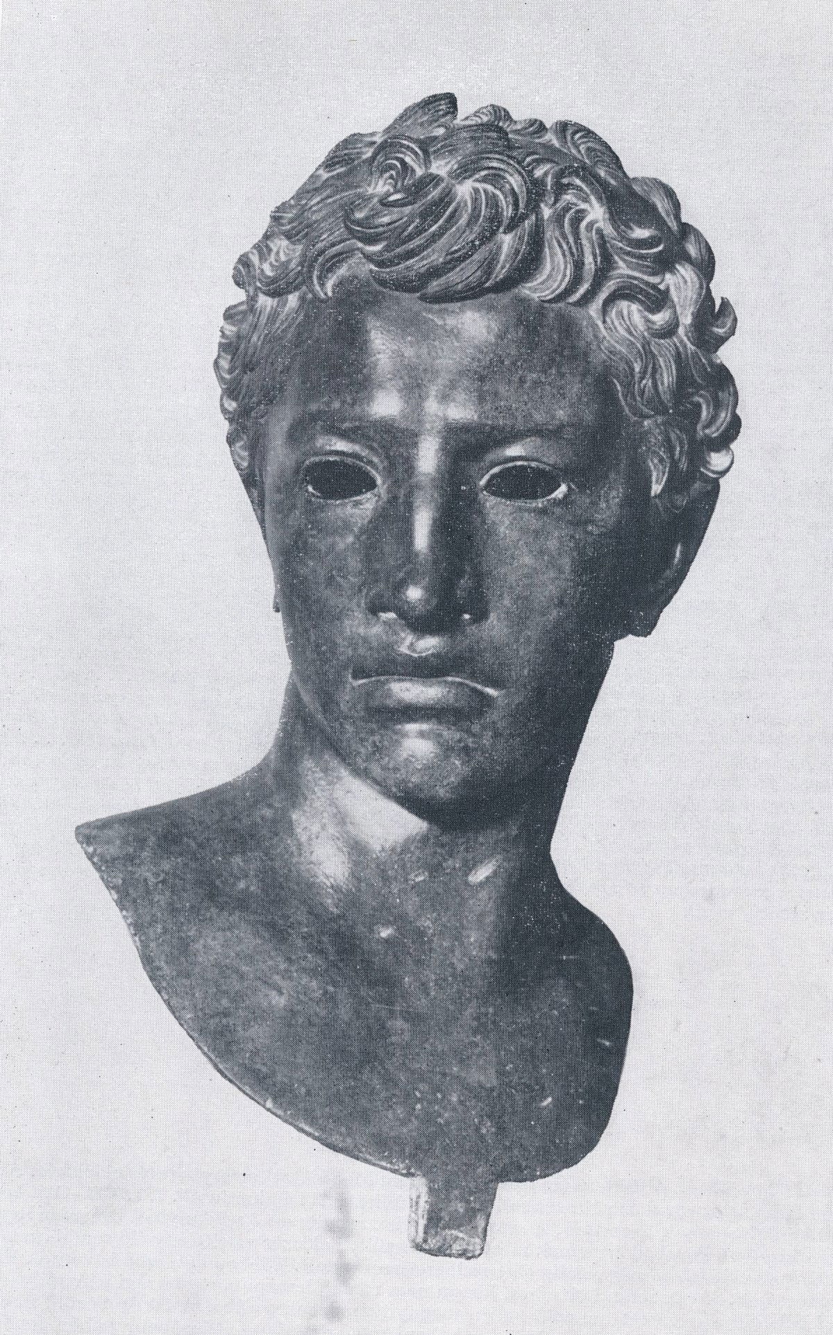 Hannibál bronz mellképe &bullet;  Fotó: Csermák Zoltán