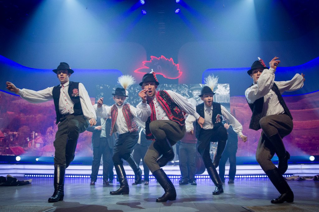 A Kalotaszeg Legénytársulat 2017-ben megnyerte a Fölszállott a páva verseny táncegyüttes kategóriáját &bullet;  Fotó: MTVA