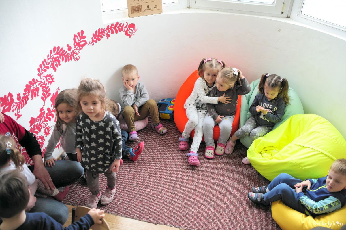 A csángóföldi magyar oktatást a szervezők mindenhol az óvodával szeretnék elkezdeni &bullet;  Fotó: Veres Nándor