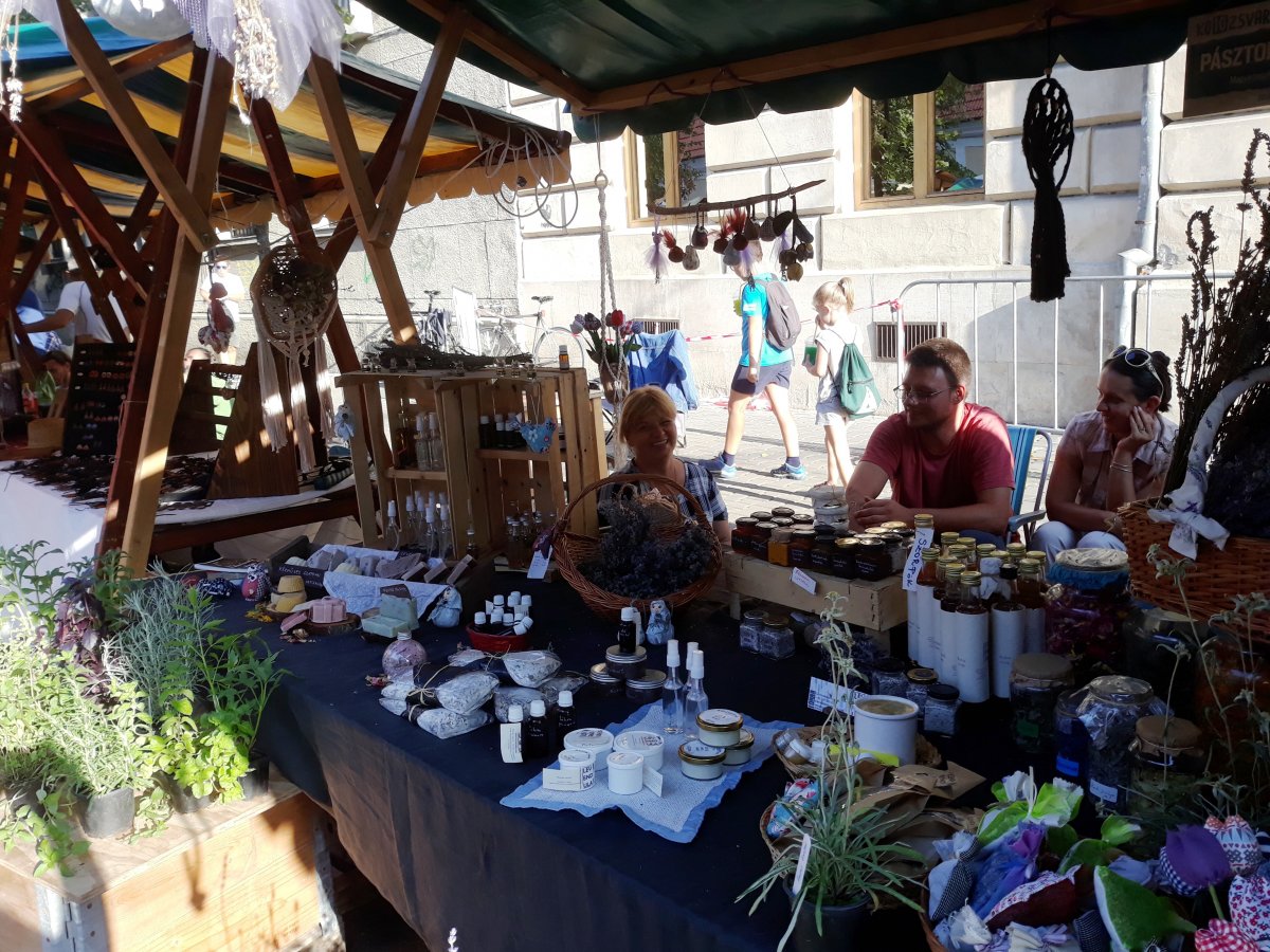 Kézműves áruban gazdag volt a felhozatal &bullet;  Fotó: Nánó Csaba