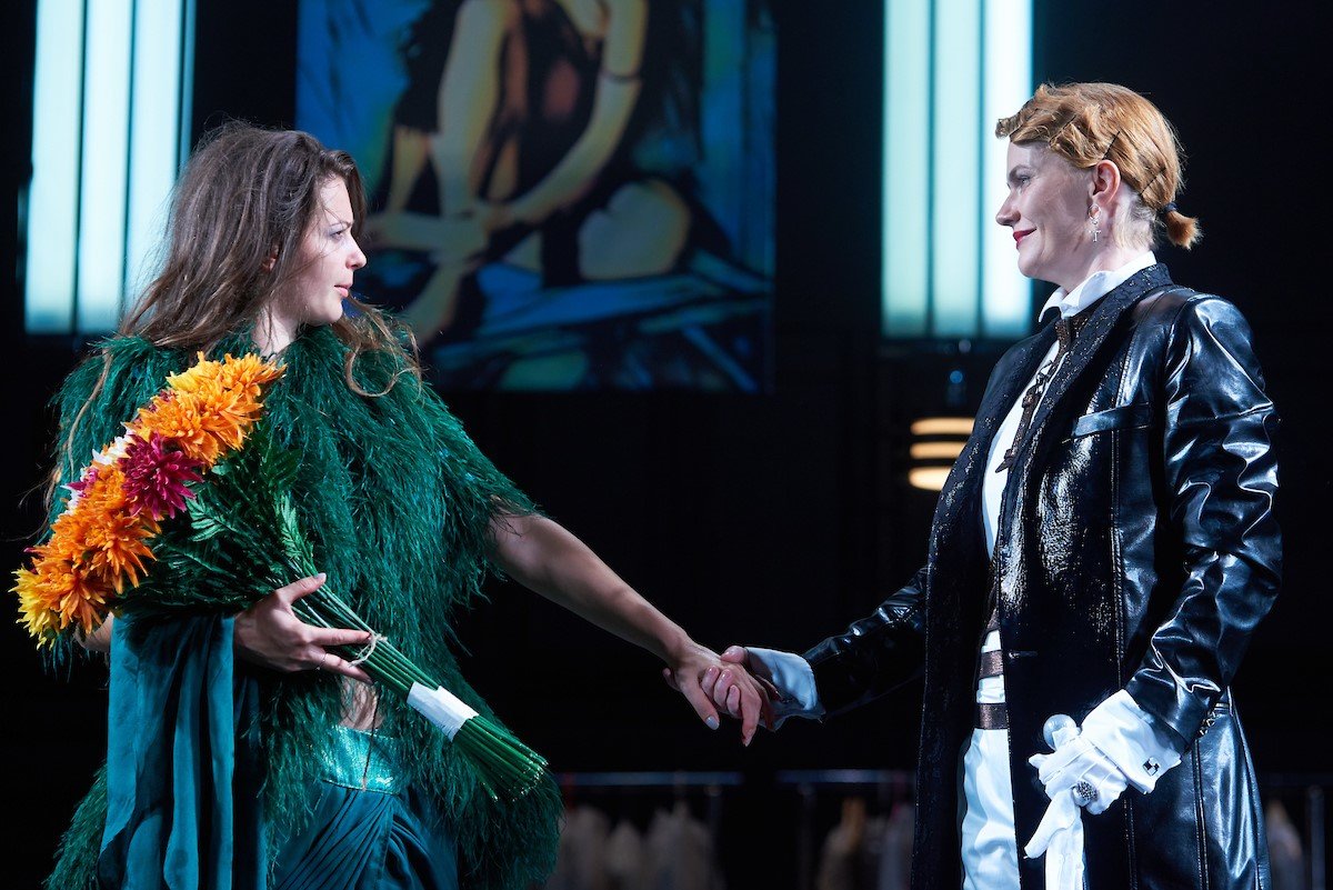 Imre Éva és Kézdi Imola: két kiváló alakítás a sok közül a Luluban &bullet;  Fotó: Biro István