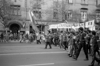 A vég kezdete harminc évvel ezelőtt