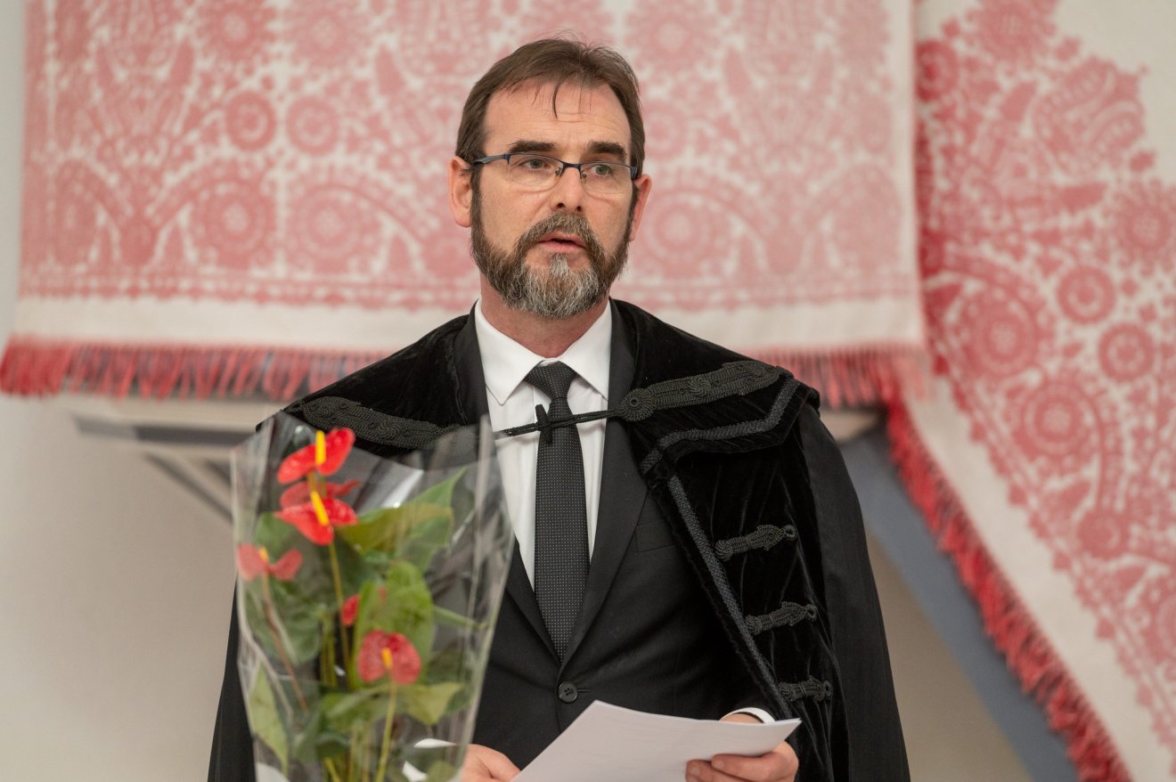 Kolumbán Vilmos egyetemi tanár: az elmúlt három évtizedben a lelkészképzés is átalakult •  Fotó: Facebook/Kolumbán Vilmos
