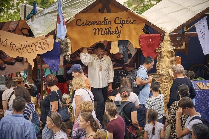 Mesterségek ünnepe a budai várban •  Fotó: Mesterségek Ünnepe