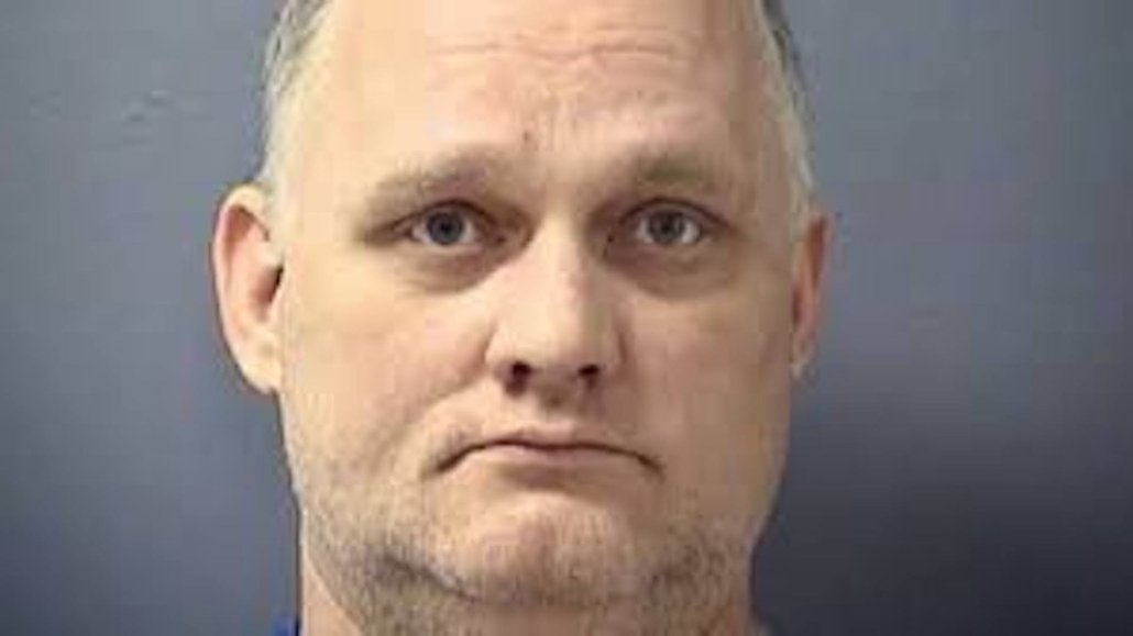 Robert Bowers kitervelt módon követte el a támadást 2018 októberében zsidó gyülekezetek tagjai ellen •  Fotó: antisemitism.org