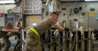 Egyre több az amerikai katona Európában, a lengyel hadsereg látványosan fegyverkezik