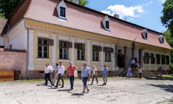 Elkezdődött az oltszemi Mikó-kastély felújítása