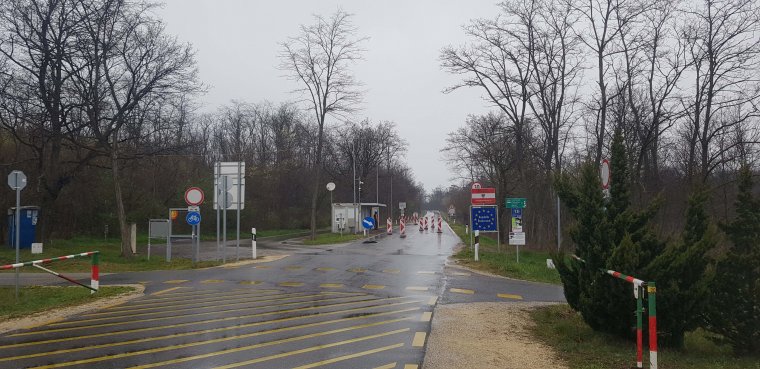 Osztrák határellenőrzés az egykori vasfüggöny árnyékában (helyszíni riport)