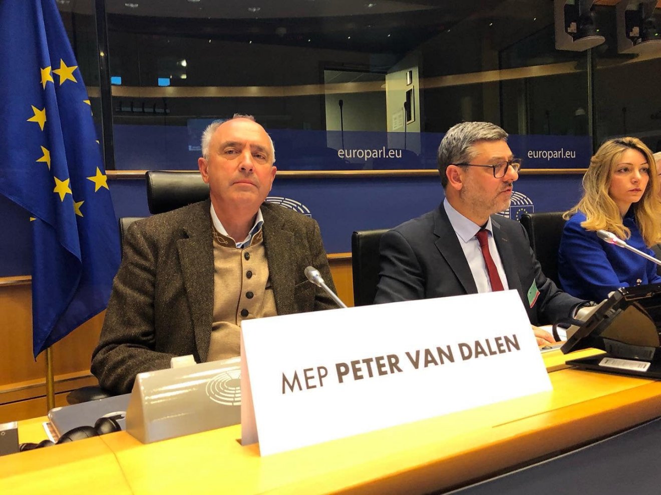 A keresztényüldözésről készült jelentés előterjesztői az Európai Parlamentben: Peter Van Dalen holland és Miriam Lexmann szlovák néppárti képviselők •  Fotó: Facebook/Peter van Dalen