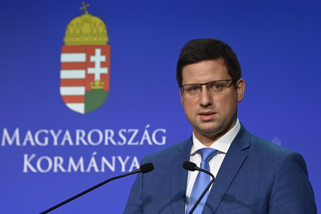 Gulyás Gergely közölte: a most elfogadott 10. szankciós csomag nem érinti a nukleáris energiát, és ha érintené, megvétózták volna. •  Fotó: MTI