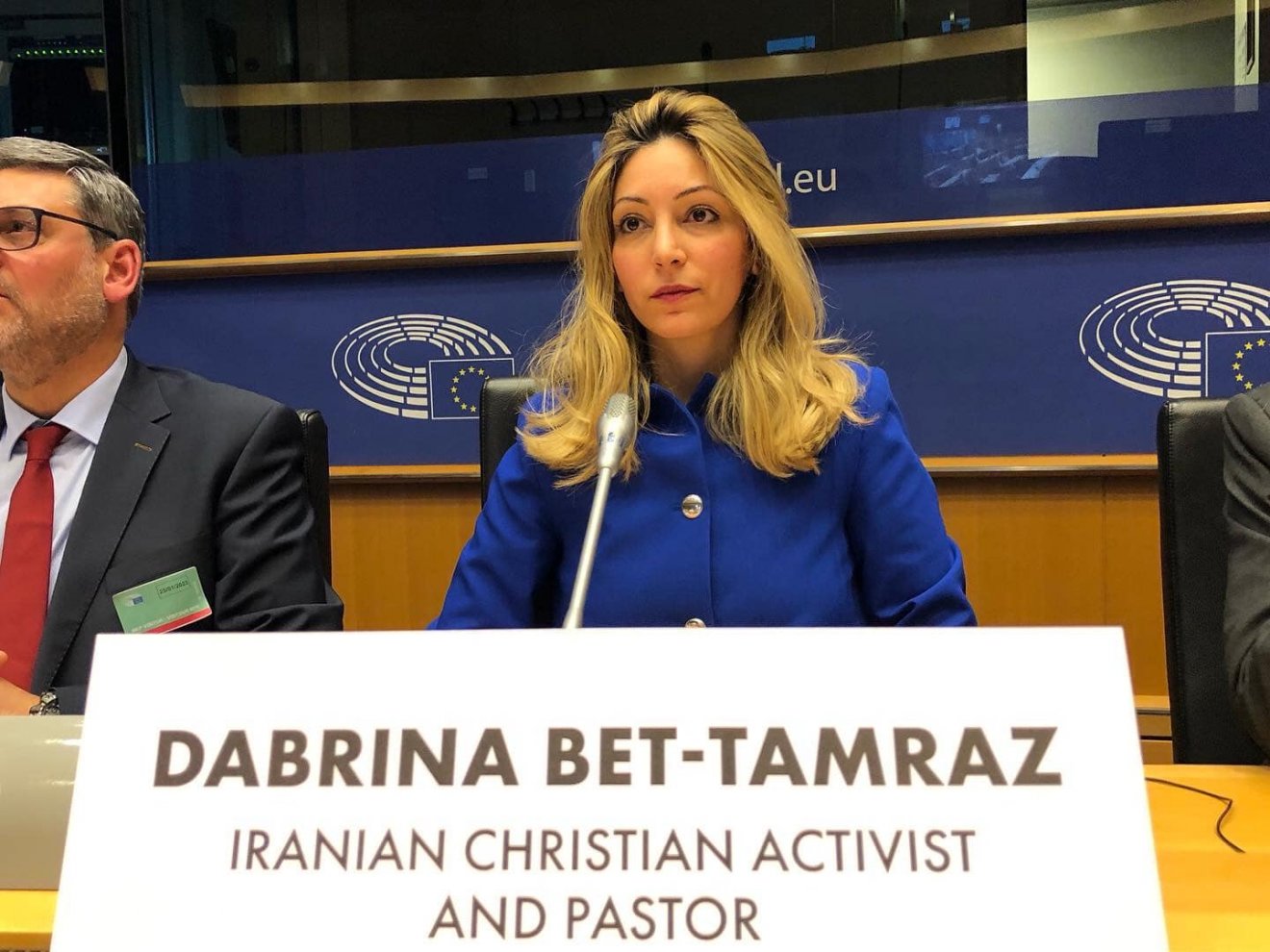 Dabrina Bet-Tamraz  asszír származású lelkipásztor Svájcba menekült az iráni megtorlások elől •  Fotó: Facebook/Peter van Dalen