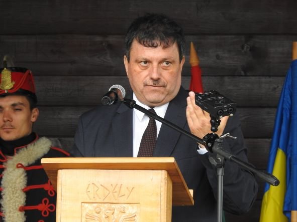 A LAPAR elnöke, Nicu Vasile egy tavalyi őszi magyar gazdarendezvényen a Maros megyei Mezőpanitban. Nem kíméli a politikusokat •  Fotó: Makkay József