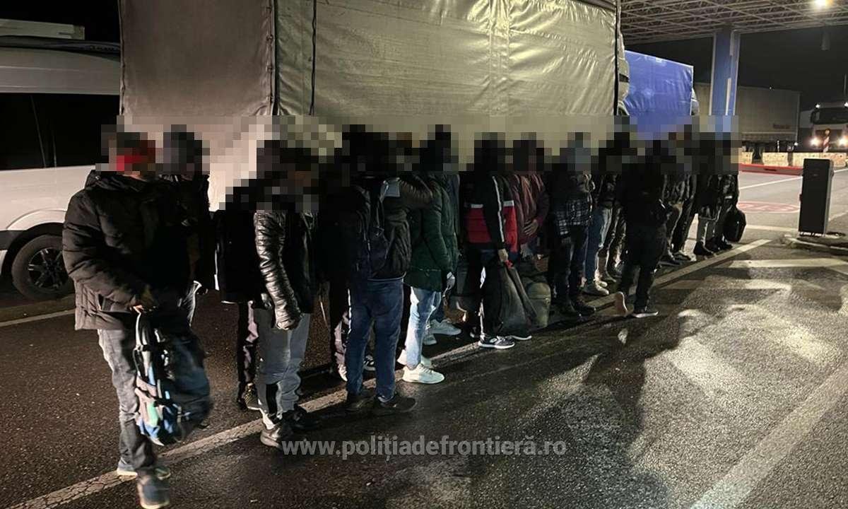 •  Fotó: Román határrendészet