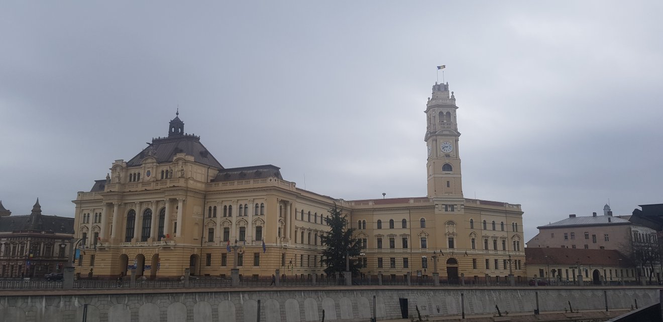 A nagyváradi városháza. Az épület közelébe tervezik Rimler Károly 20. század eleji polgármester szobrát •  Fotó: Makkay József