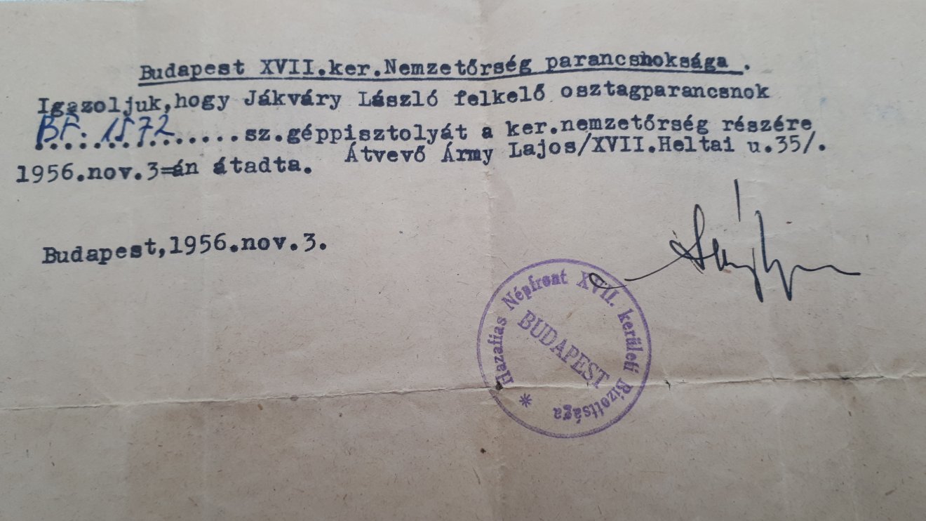 Elismervény 1956-ból az átadott fegyverről •  Fotó: Jákváry László hagyatéka