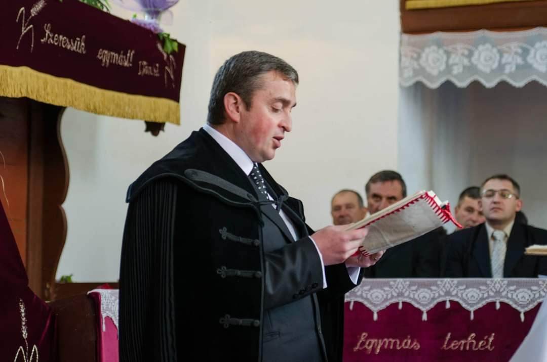 Süle Gyula Zsolt Szilágyszentkirályon tart istentiszteletet 