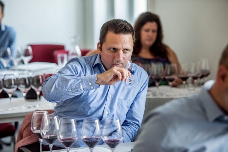 Valódi erőnk a közösségünkben rejlik – beszélgetés Ádám Előd borszakértővel