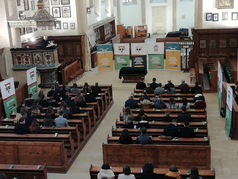 A múlandóság ellen alkotni kell – százéves fennállására emlékezett Kolozsváron az Ifjúsági Keresztyén Egyesület