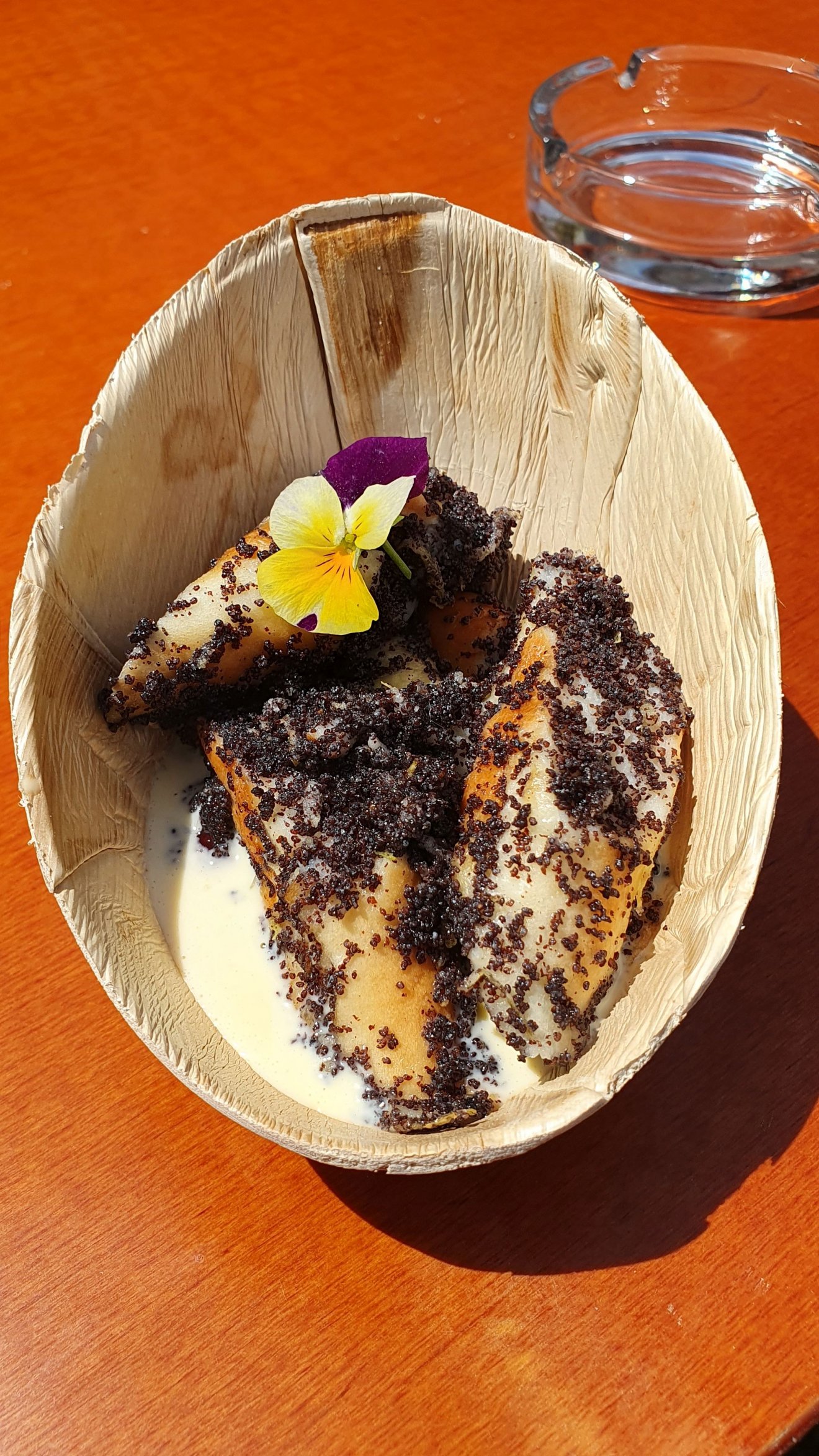 Zempléni bobajka néven felszolgált mákos guba •  Fotó: Makkay József