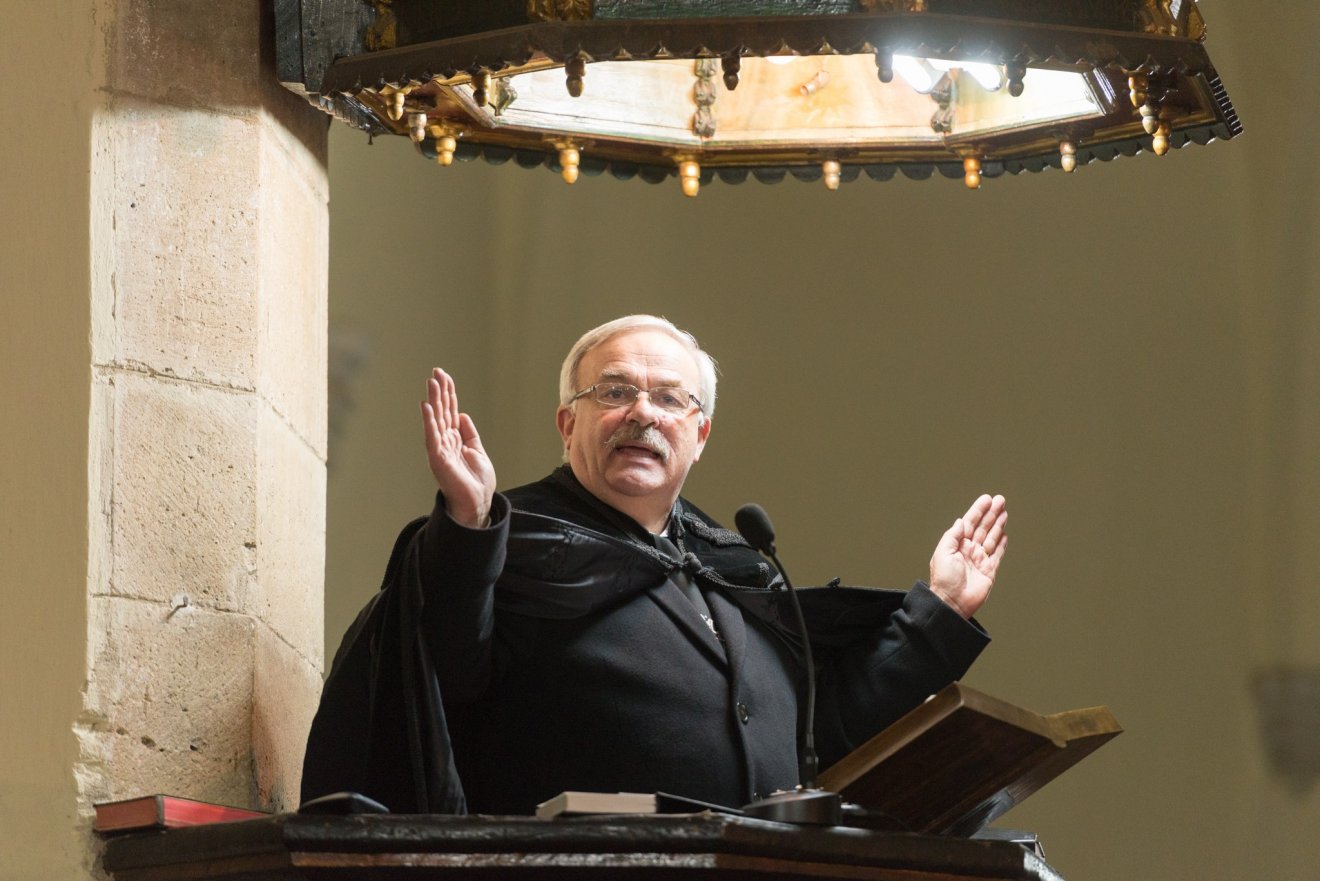 Kató Béla szerint az egyház nem nézheti tétlenül, hogy a család támadások kereszttüzében álljon • Fotó: Kiss Gábor