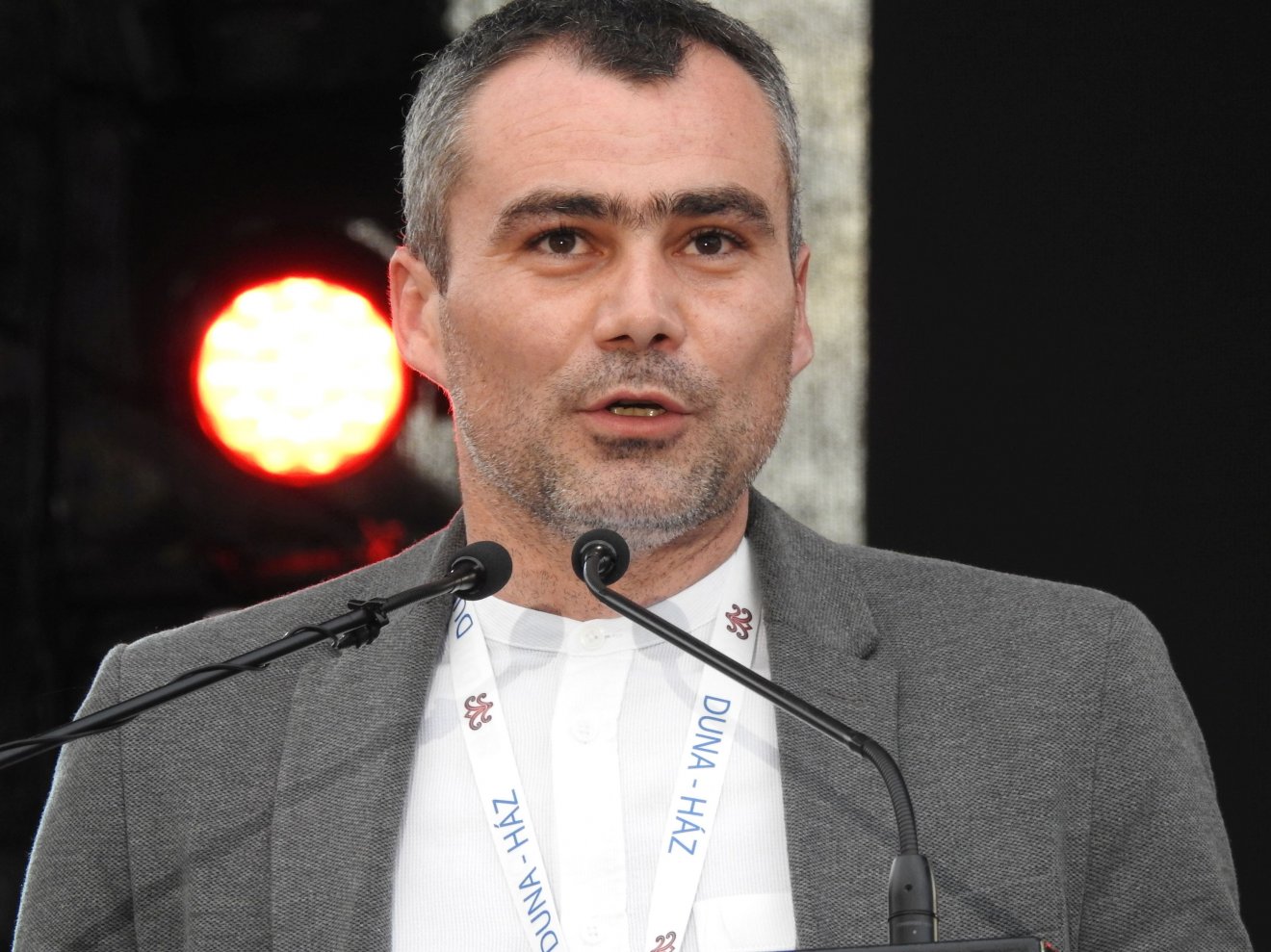 Csécs Márton lelkipásztor: pünkösd szombatjának ünnepén engedjék, hogy a lélek kovácsoljon össze minket •  Fotó: Makkay József